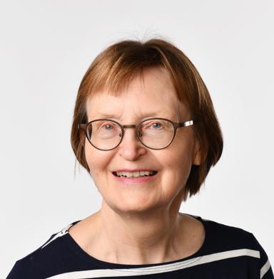 Tuula Kujanpää — Pihlajalinna